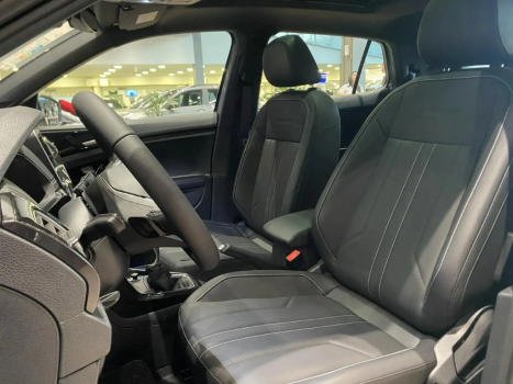 VOLKSWAGEN T-Cross 1.4 4P 250 TSI FLEX HIGHLINE AUTOMTICO, Foto 9