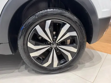 VOLKSWAGEN T-Cross 1.4 4P 250 TSI FLEX HIGHLINE AUTOMTICO, Foto 8