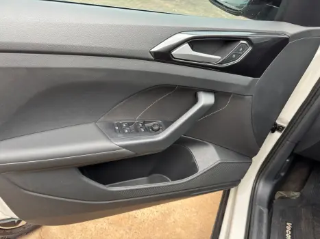 VOLKSWAGEN T-Cross 1.4 4P 250 TSI FLEX HIGHLINE AUTOMTICO, Foto 8