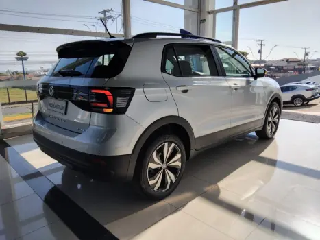 VOLKSWAGEN T-Cross 1.0 4P 200 TSI FLEX AUTOMÁTICO, Foto 9 VOLKSWAGEN T-Cross 1.0 4P 200 TSI FLEX AUTOMÁTICO, Foto 9