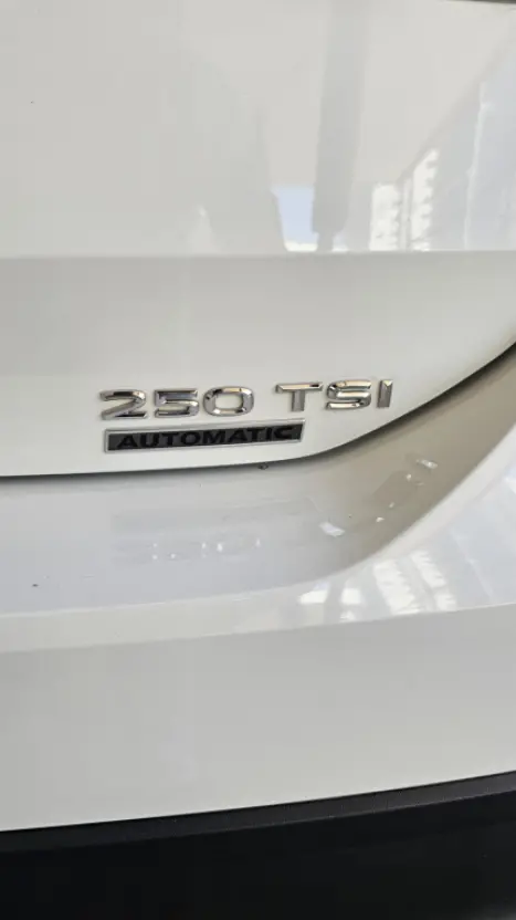 VOLKSWAGEN T-Cross 1.4 4P 250 TSI FLEX HIGHLINE AUTOMÁTICO, Foto 10 VOLKSWAGEN T-Cross 1.4 4P 250 TSI FLEX HIGHLINE AUTOMÁTICO, Foto 10