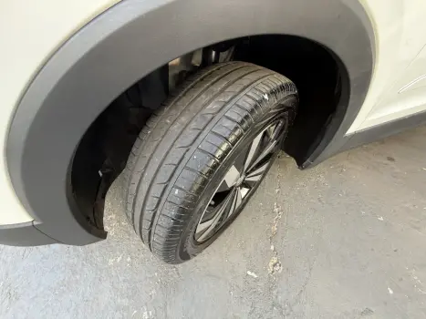 VOLKSWAGEN T-Cross 1.0 4P 200 TSI FLEX COMFORTLINE AUTOM�TICO, Foto 15