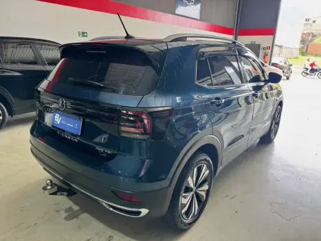 VOLKSWAGEN T-Cross 1.4 4P 250 TSI FLEX HIGHLINE AUTOM�TICO, Foto 4