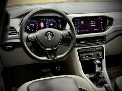 VOLKSWAGEN T-Cross 1.4 4P 250 TSI FLEX HIGHLINE AUTOM�TICO, Foto 9