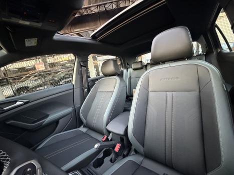 VOLKSWAGEN T-Cross 1.4 4P 250 TSI FLEX EXTREME HIGHLINE AUTOM�TICO, Foto 10