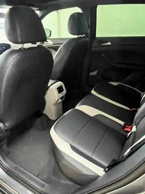 VOLKSWAGEN T-Cross 1.4 4P 250 TSI FLEX HIGHLINE AUTOM�TICO, Foto 11