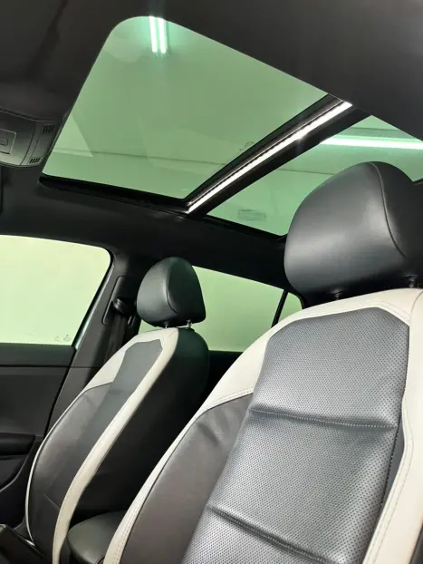 VOLKSWAGEN T-Cross 1.4 4P 250 TSI FLEX HIGHLINE AUTOM�TICO, Foto 15