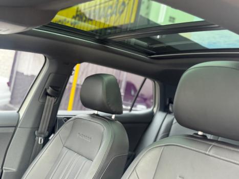 VOLKSWAGEN T-Cross 1.4 4P 250 TSI FLEX HIGHLINE AUTOM�TICO, Foto 9