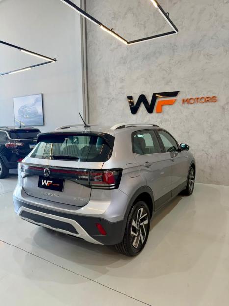 VOLKSWAGEN T-Cross 1.4 4P 250 TSI FLEX HIGHLINE AUTOM�TICO, Foto 6