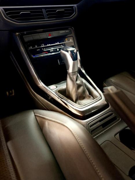 VOLKSWAGEN T-Cross 1.4 4P 250 TSI FLEX HIGHLINE AUTOM�TICO, Foto 9