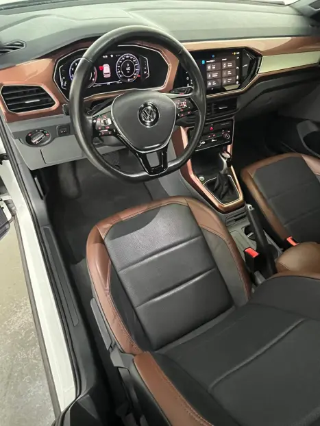 VOLKSWAGEN T-Cross 1.0 4P 200 TSI FLEX COMFORTLINE AUTOM�TICO, Foto 15