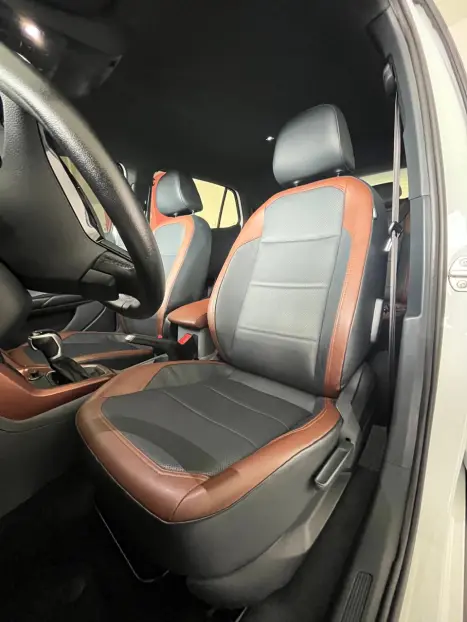 VOLKSWAGEN T-Cross 1.0 4P 200 TSI FLEX COMFORTLINE AUTOM�TICO, Foto 16