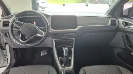 VOLKSWAGEN T-Cross 1.0 4P 200 TSI FLEX COMFORTLINE AUTOM�TICO, Foto 8