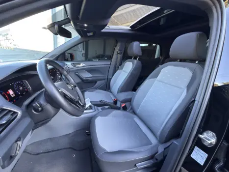 VOLKSWAGEN T-Cross 1.0 4P 200 TSI FLEX COMFORTLINE AUTOM�TICO, Foto 11