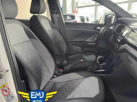 VOLKSWAGEN T-Cross 1.0 4P 200 TSI FLEX COMFORTLINE AUTOM�TICO, Foto 11