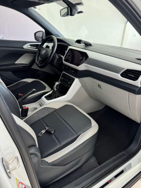 VOLKSWAGEN T-Cross 1.4 4P 250 TSI FLEX HIGHLINE AUTOM�TICO, Foto 9