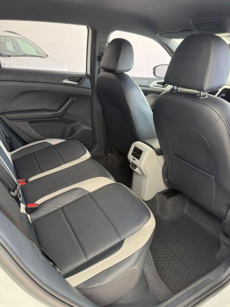 VOLKSWAGEN T-Cross 1.4 4P 250 TSI FLEX HIGHLINE AUTOM�TICO, Foto 10