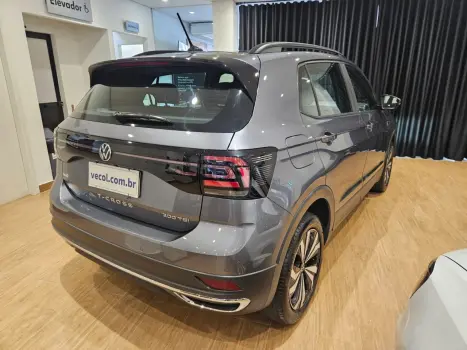 VOLKSWAGEN T-Cross 1.0 4P 200 TSI FLEX COMFORTLINE AUTOM�TICO, Foto 11