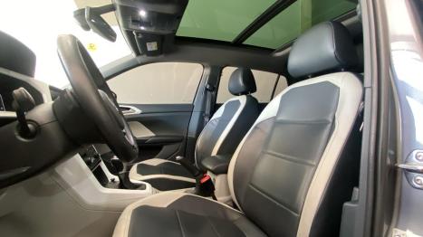 VOLKSWAGEN T-Cross 1.4 4P 250 TSI FLEX HIGHLINE AUTOM�TICO, Foto 9