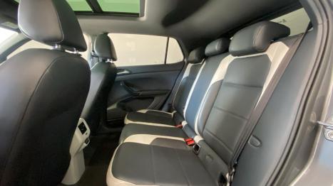 VOLKSWAGEN T-Cross 1.4 4P 250 TSI FLEX HIGHLINE AUTOM�TICO, Foto 10