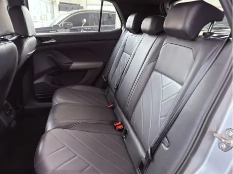 VOLKSWAGEN T-Cross 1.0 4P 200 TSI FLEX COMFORTLINE AUTOM�TICO, Foto 10