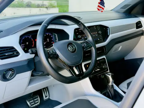 VOLKSWAGEN T-Cross 1.4 4P 250 TSI FLEX HIGHLINE AUTOM�TICO, Foto 11