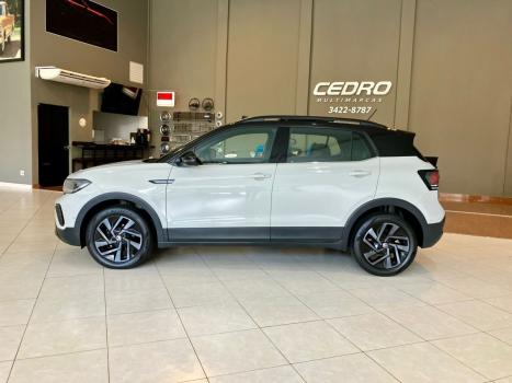 VOLKSWAGEN T-Cross 1.4 4P 250 TSI FLEX HIGHLINE AUTOM�TICO, Foto 3