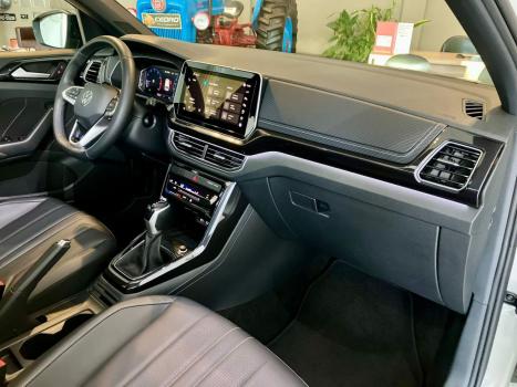 VOLKSWAGEN T-Cross 1.4 4P 250 TSI FLEX HIGHLINE AUTOM�TICO, Foto 38