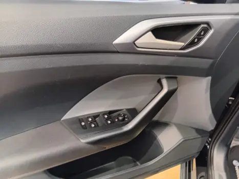 VOLKSWAGEN T-Cross 1.0 4P 200 TSI FLEX COMFORTLINE AUTOM�TICO, Foto 7