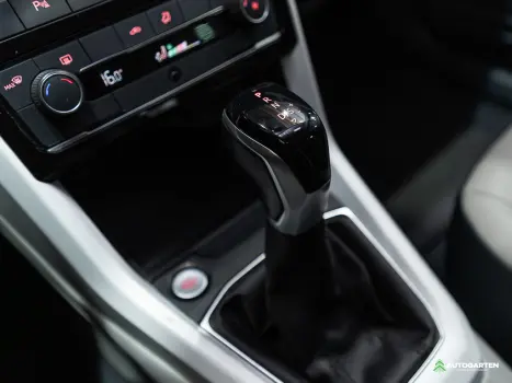 VOLKSWAGEN T-Cross 1.4 4P 250 TSI FLEX HIGHLINE AUTOM�TICO, Foto 16