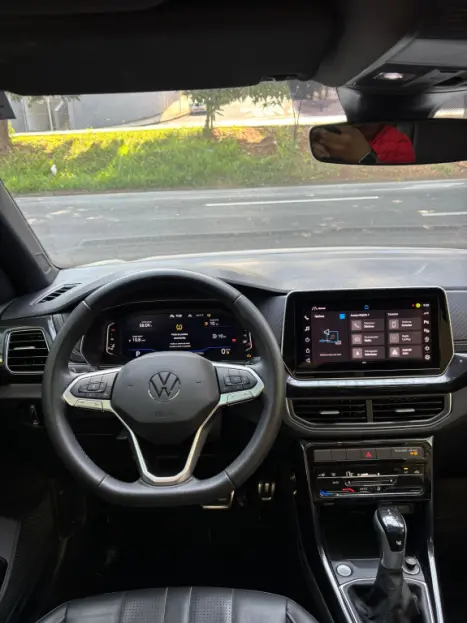 VOLKSWAGEN T-Cross 1.4 4P 250 TSI FLEX HIGHLINE AUTOM�TICO, Foto 8