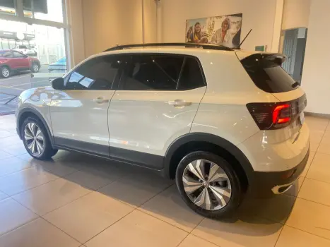 VOLKSWAGEN T-Cross 1.0 4P 200 TSI FLEX COMFORTLINE AUTOM�TICO, Foto 11