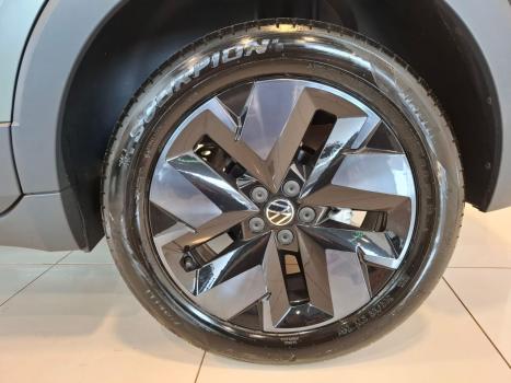 VOLKSWAGEN T-Cross 1.4 4P 250 TSI FLEX EXTREME HIGHLINE AUTOM�TICO, Foto 9