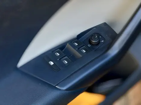 VOLKSWAGEN T-Cross 1.4 4P 250 TSI FLEX HIGHLINE AUTOM�TICO, Foto 11