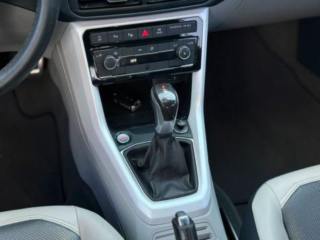 VOLKSWAGEN T-Cross 1.4 4P 250 TSI FLEX HIGHLINE AUTOM�TICO, Foto 10
