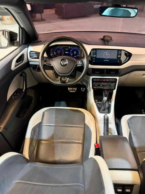 VOLKSWAGEN T-Cross 1.4 4P 250 TSI FLEX HIGHLINE AUTOM�TICO, Foto 8