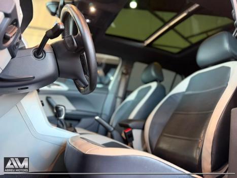 VOLKSWAGEN T-Cross 1.4 4P 250 TSI FLEX HIGHLINE AUTOM�TICO, Foto 2