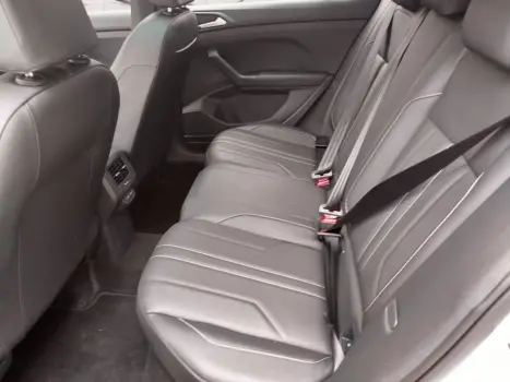 VOLKSWAGEN T-Cross 1.4 4P 250 TSI FLEX EXTREME HIGHLINE AUTOM�TICO, Foto 10