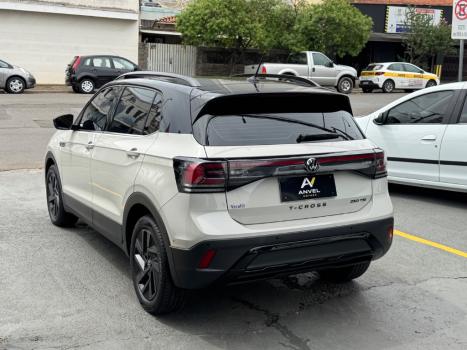 VOLKSWAGEN T-Cross 1.4 4P 250 TSI FLEX HIGHLINE AUTOMÁTICO, Foto 5
