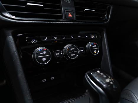 VOLKSWAGEN Taos 1.4 16V 4P FLEX 250 TSI HIGHLINE AUTOMTICO, Foto 19