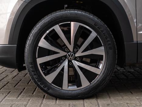 VOLKSWAGEN Taos 1.4 16V 4P FLEX 250 TSI HIGHLINE AUTOMTICO, Foto 33