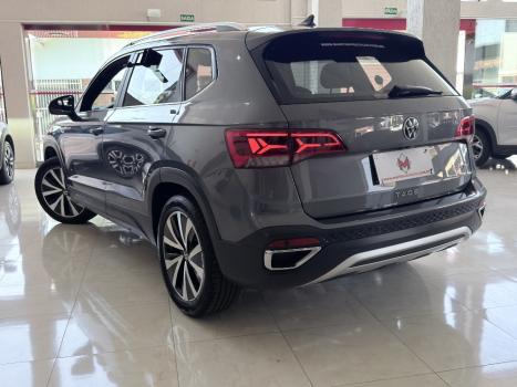 VOLKSWAGEN Taos 1.4 16V 4P FLEX 250 TSI HIGHLINE AUTOMTICO, Foto 4