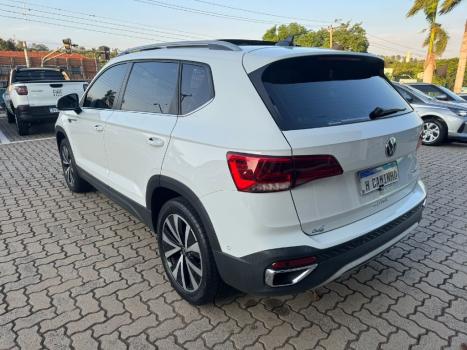 VOLKSWAGEN Taos 1.4 16V 4P FLEX 250 TSI HIGHLINE AUTOM�TICO, Foto 7
