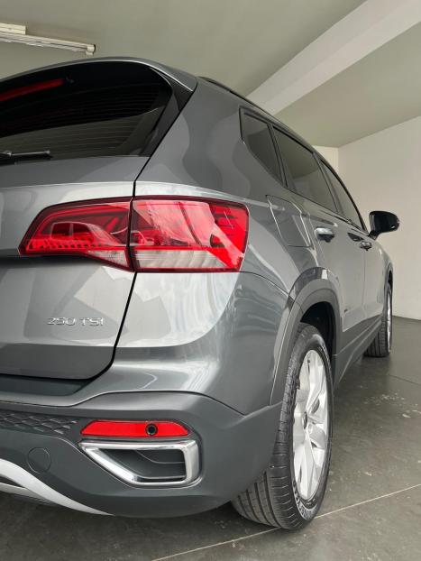 VOLKSWAGEN Taos 1.4 16V 4P FLEX 250 TSI COMFORTLINE AUTOM�TICO, Foto 10