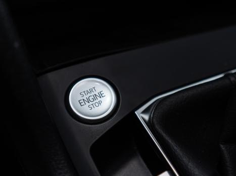 VOLKSWAGEN Taos 1.4 16V 4P FLEX 250 TSI COMFORTLINE AUTOM�TICO, Foto 20