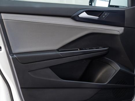 VOLKSWAGEN Taos 1.4 16V 4P FLEX 250 TSI COMFORTLINE AUTOM�TICO, Foto 21