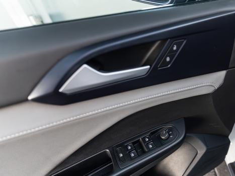 VOLKSWAGEN Taos 1.4 16V 4P FLEX 250 TSI COMFORTLINE AUTOM�TICO, Foto 22