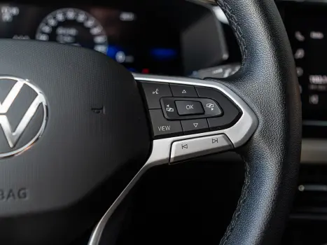 VOLKSWAGEN Taos 1.4 16V 4P FLEX 250 TSI COMFORTLINE AUTOM�TICO, Foto 15