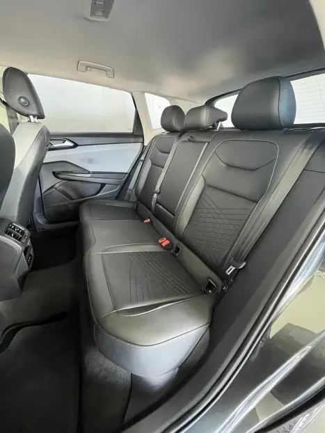 VOLKSWAGEN Taos 1.4 16V 4P FLEX 250 TSI COMFORTLINE AUTOM�TICO, Foto 20