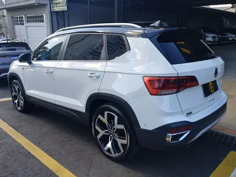 VOLKSWAGEN Taos 1.4 16V 4P FLEX 250 TSI HIGHLINE AUTOM�TICO, Foto 5